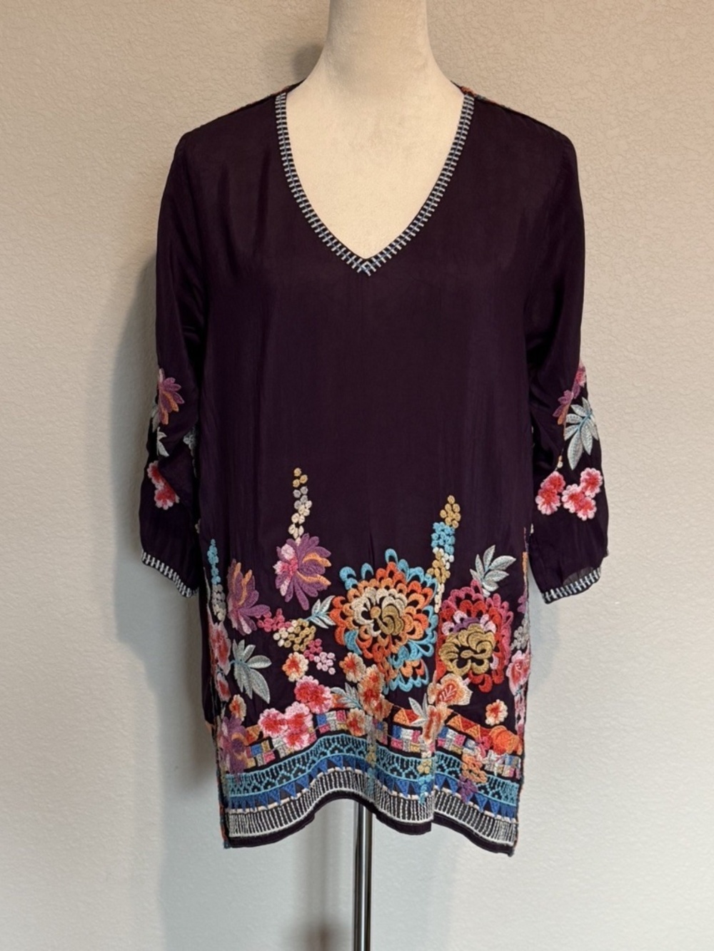 Johnny Was Small Purple Embroidered Blouse 3/4 Sleeve